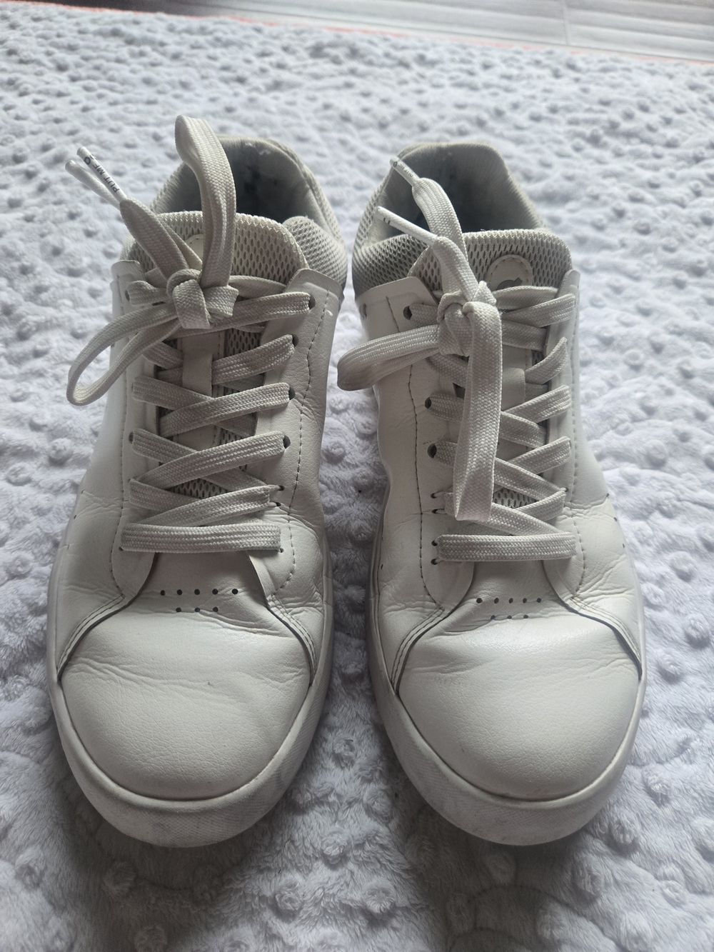 On Running White Women's Leather Lace-Up Sneakers